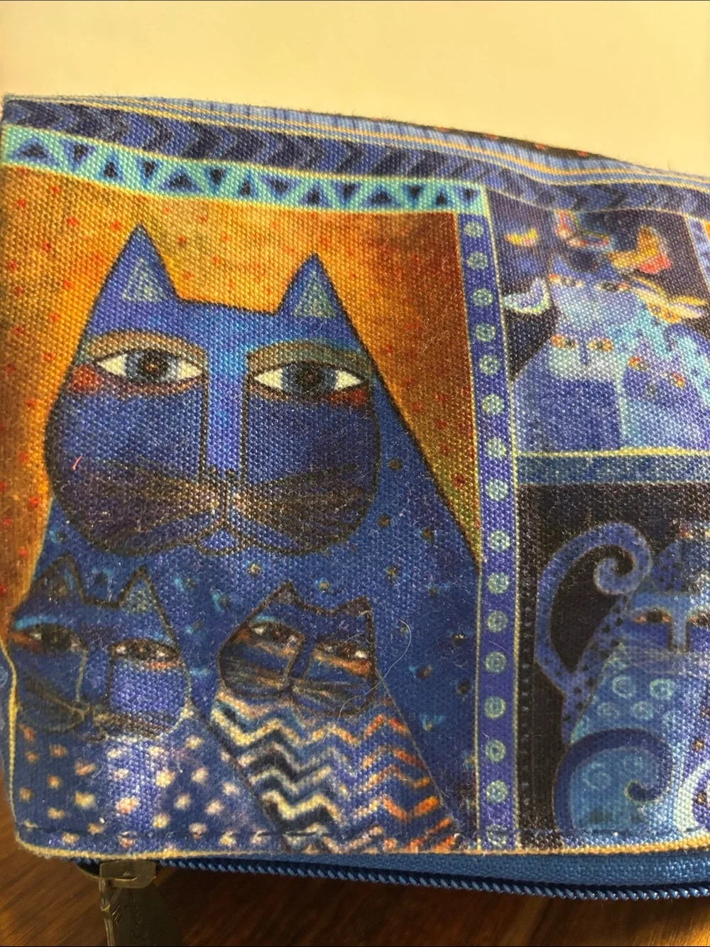 Laurel Burch indigo cat flap crossbody bag